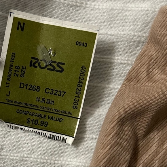 IRIS Brand Khaki Short Skirt Zip Size Large - Picture 3 of 5